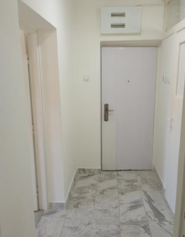 Slika 1 - Jednosoban, 30m2, Kod DIF-a Niš